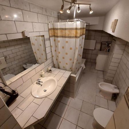 Basement Apartment ケルン エクステリア 写真