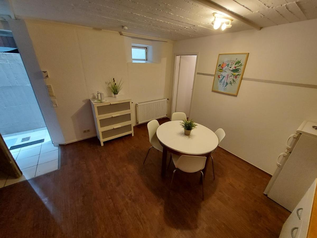 Basement Apartment ケルン エクステリア 写真